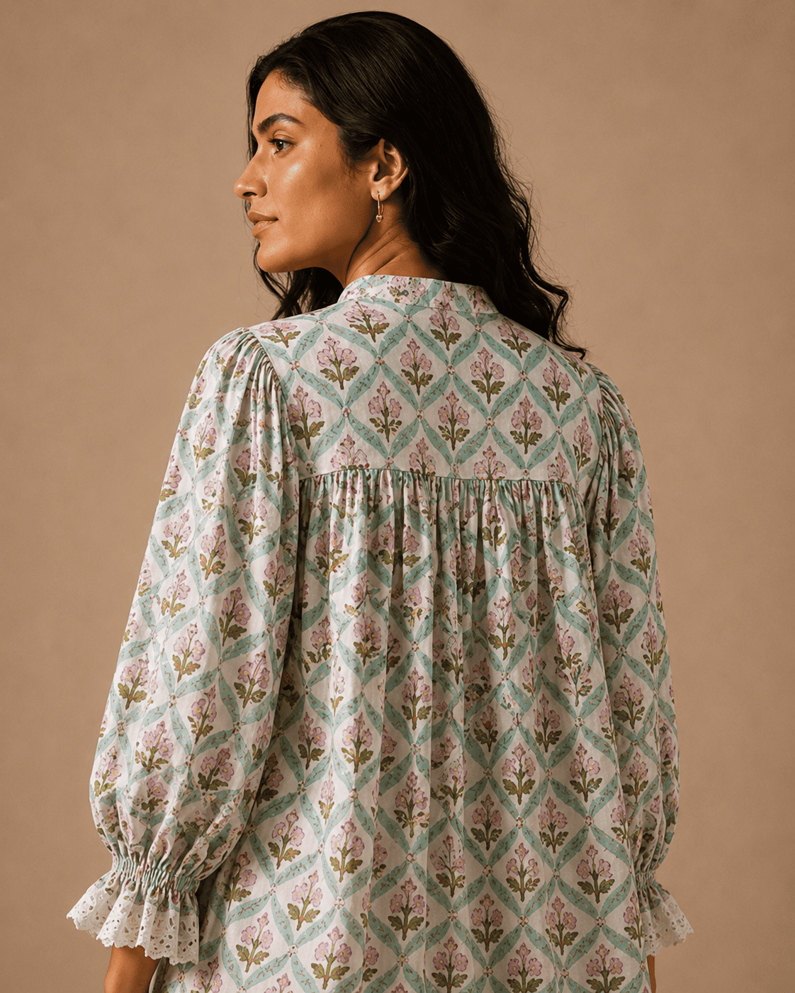 Balloon-sleeved A-line dress