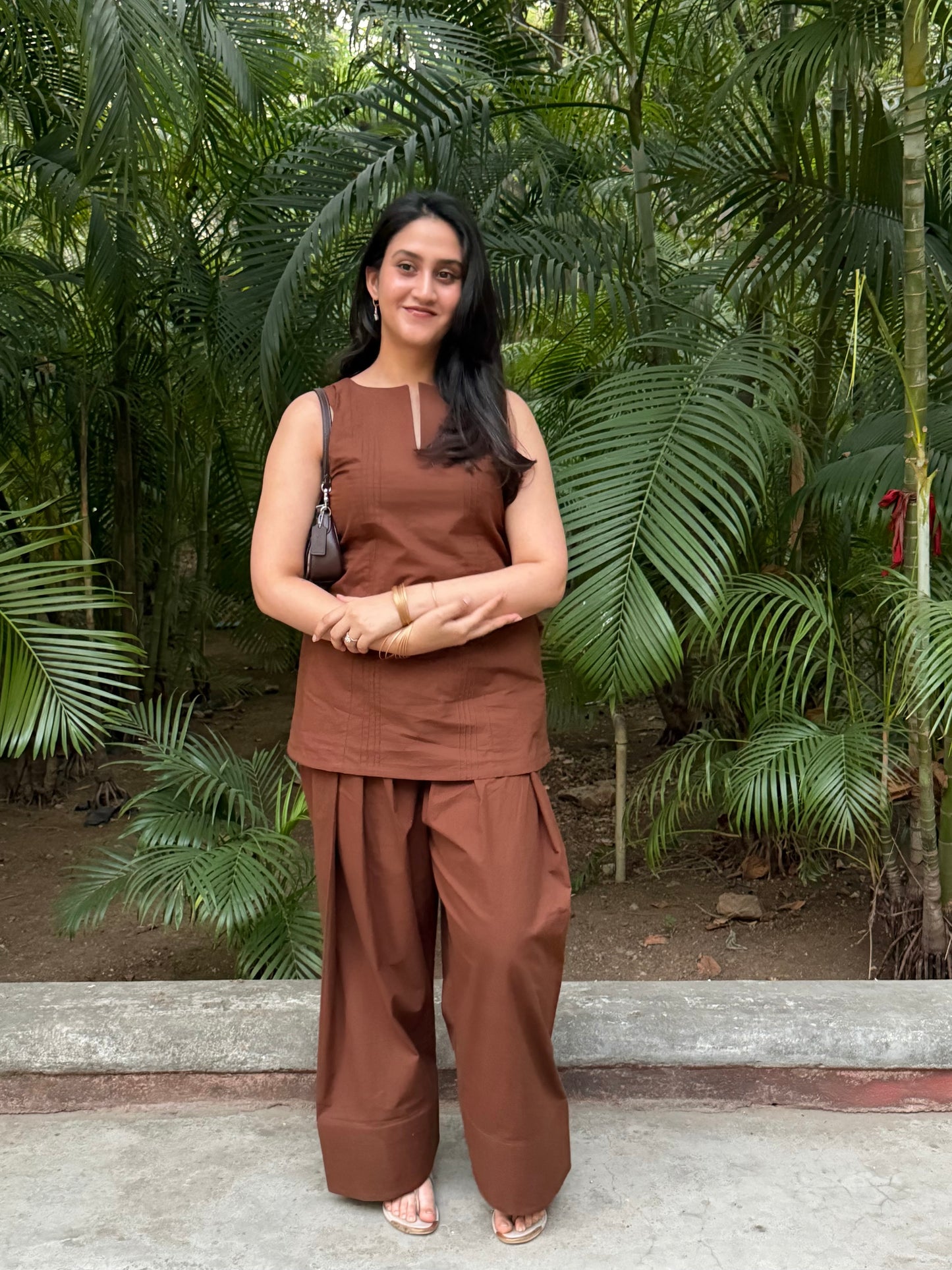 Espresso Brown Sleeveless Farsi Salwar Set With Pockets
