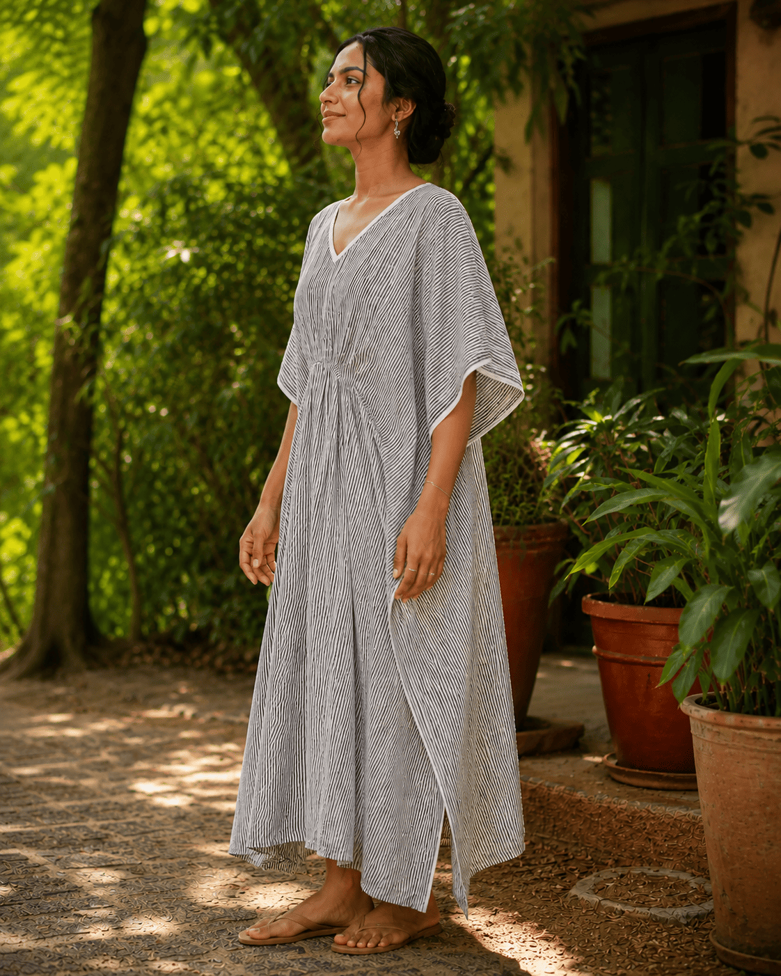 V-neck kaftan dress
