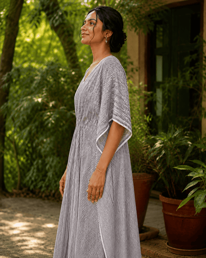 V-neck kaftan dress