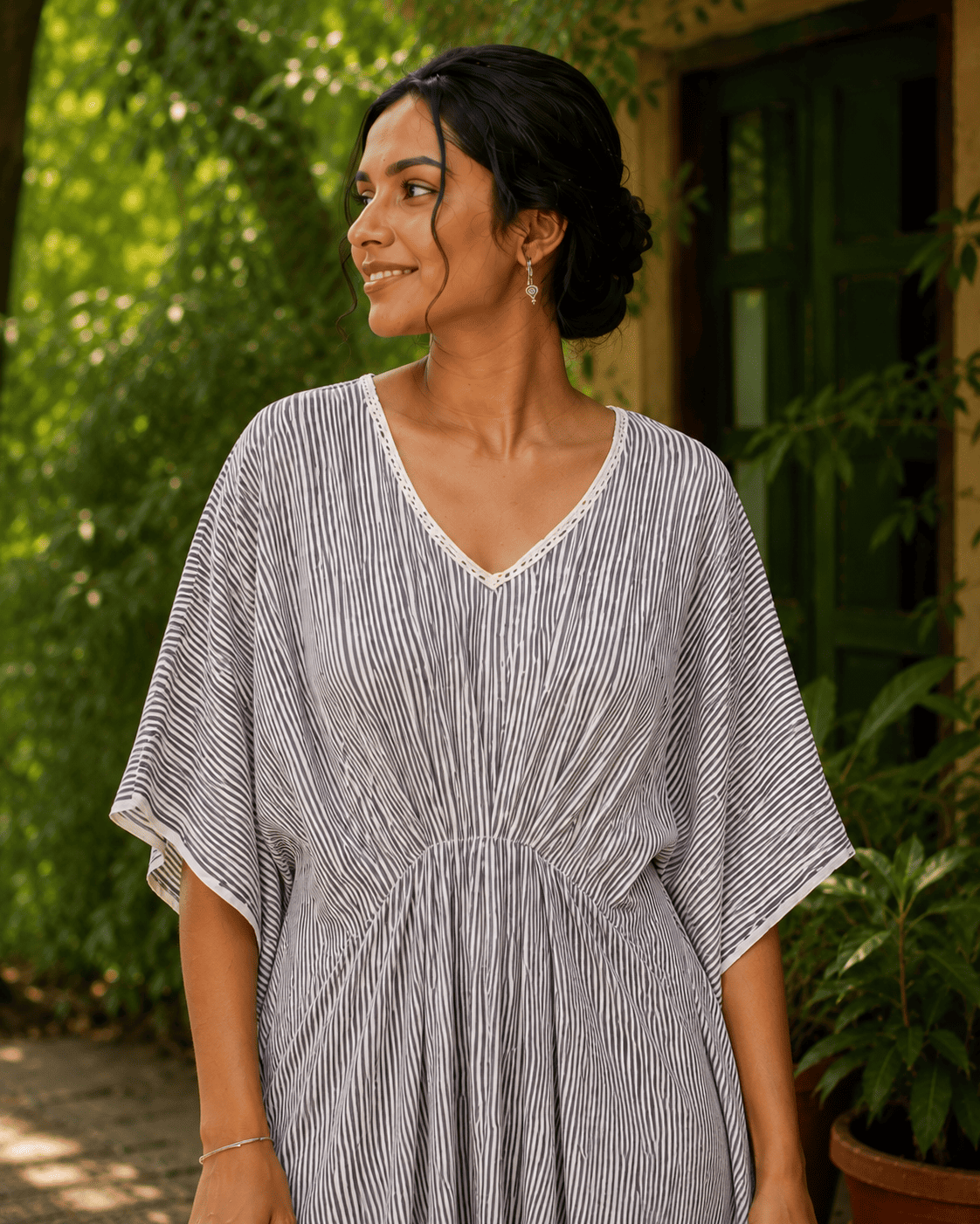V-neck kaftan dress